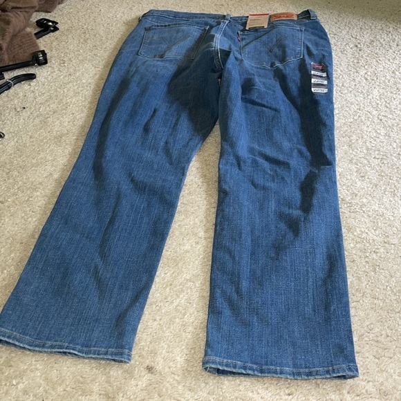 Levis Classic Straight Jeans - Picture 6 of 6